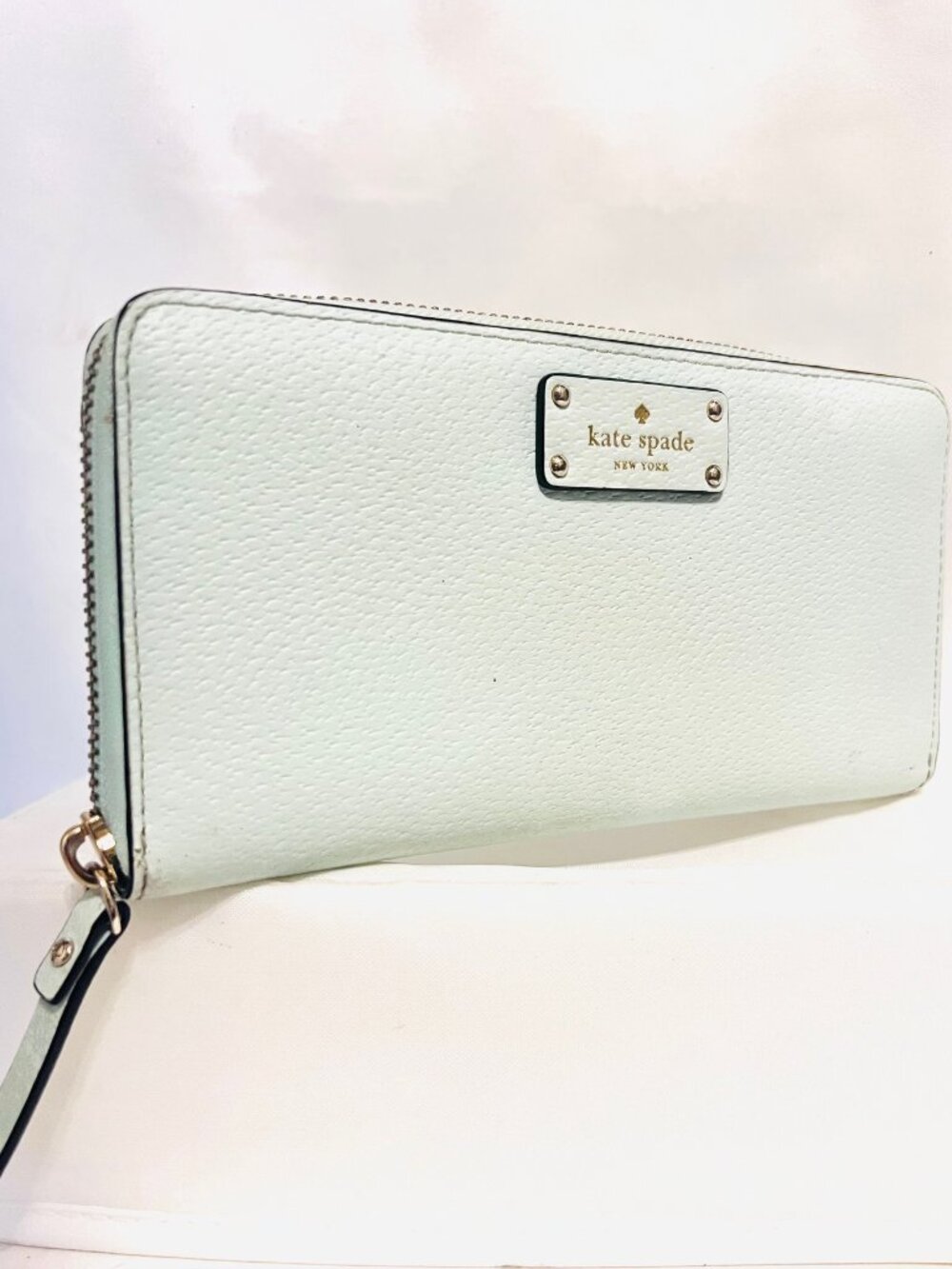 Kate Spade Zip Around Large Wallet-Pale Green/Gold-Continental-8"x4"x1"-Classy